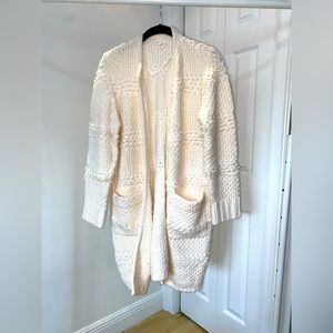 Lou & Grey Chunky Knit Oversized Cream Sweater